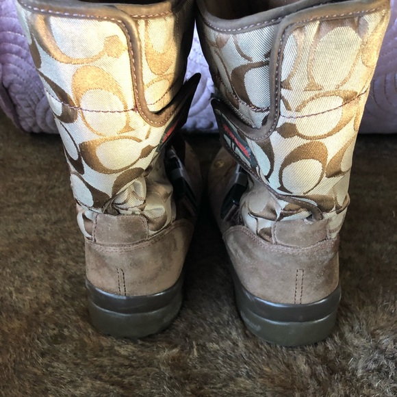 Coach boots 👢 - Picture 4 of 7